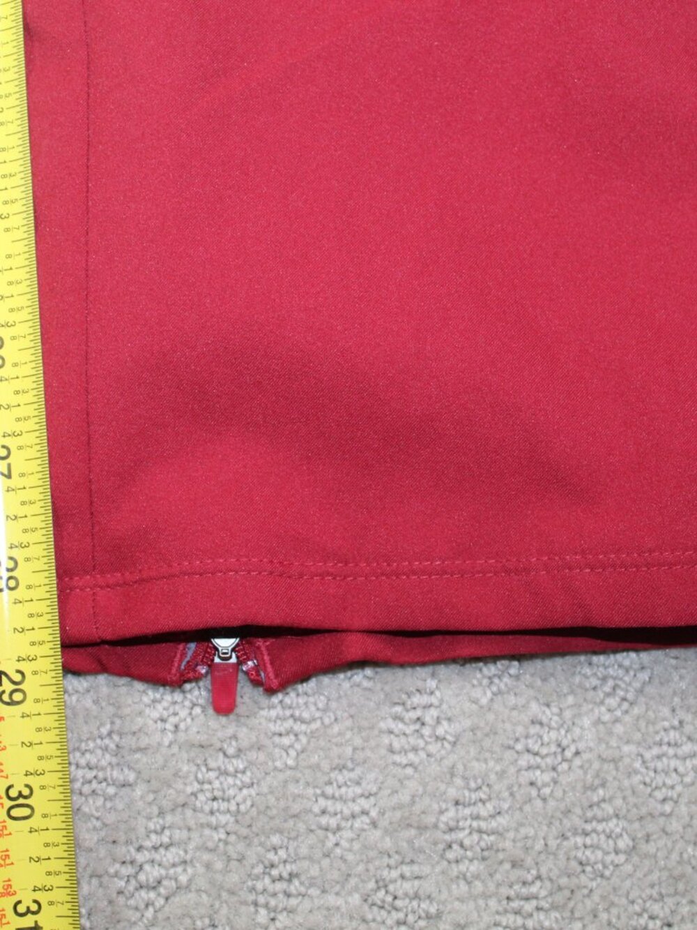 Nike Dri-Fit Size M Red Razorback Patch Track Pants - Picture 3 of 9
